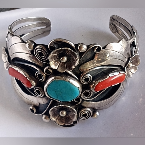 Turquoise Coral VTG Sterling Silver Southwest Signed IB 46 G Cuff Bracelet - Picture 6 of 16